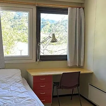 Hotell Karivollen 2*